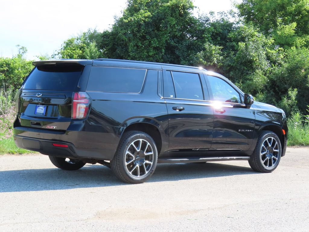 Certified 2024 Chevrolet Suburban RST w/ Luxury Package AWD/4WD image 3