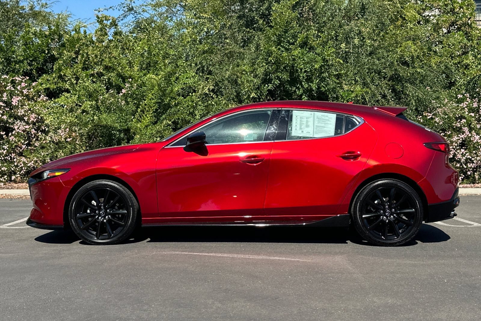 Certified 2025 MAZDA MAZDA3 2.5 S Hatchback w/ Appearance Package FWD image 8