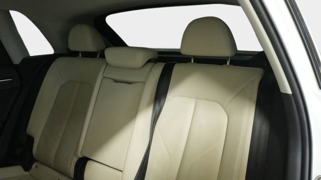 Used 2020 Audi Q3 2.0T Premium w/ Convenience Package image 14