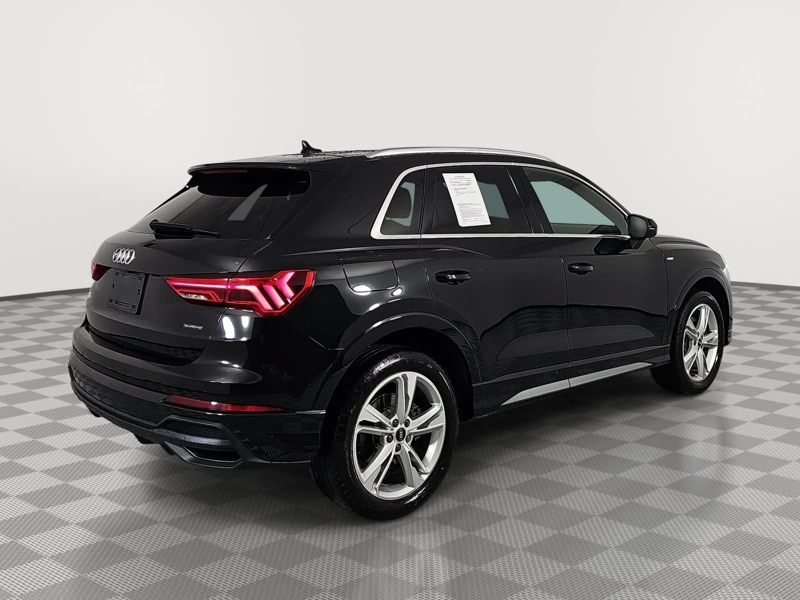Used 2023 Audi Q3 2.0T Premium Plus AWD/4WD image 8