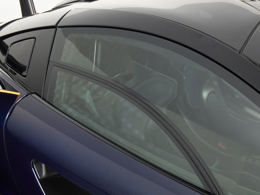 Used 2019 McLaren Senna image 93