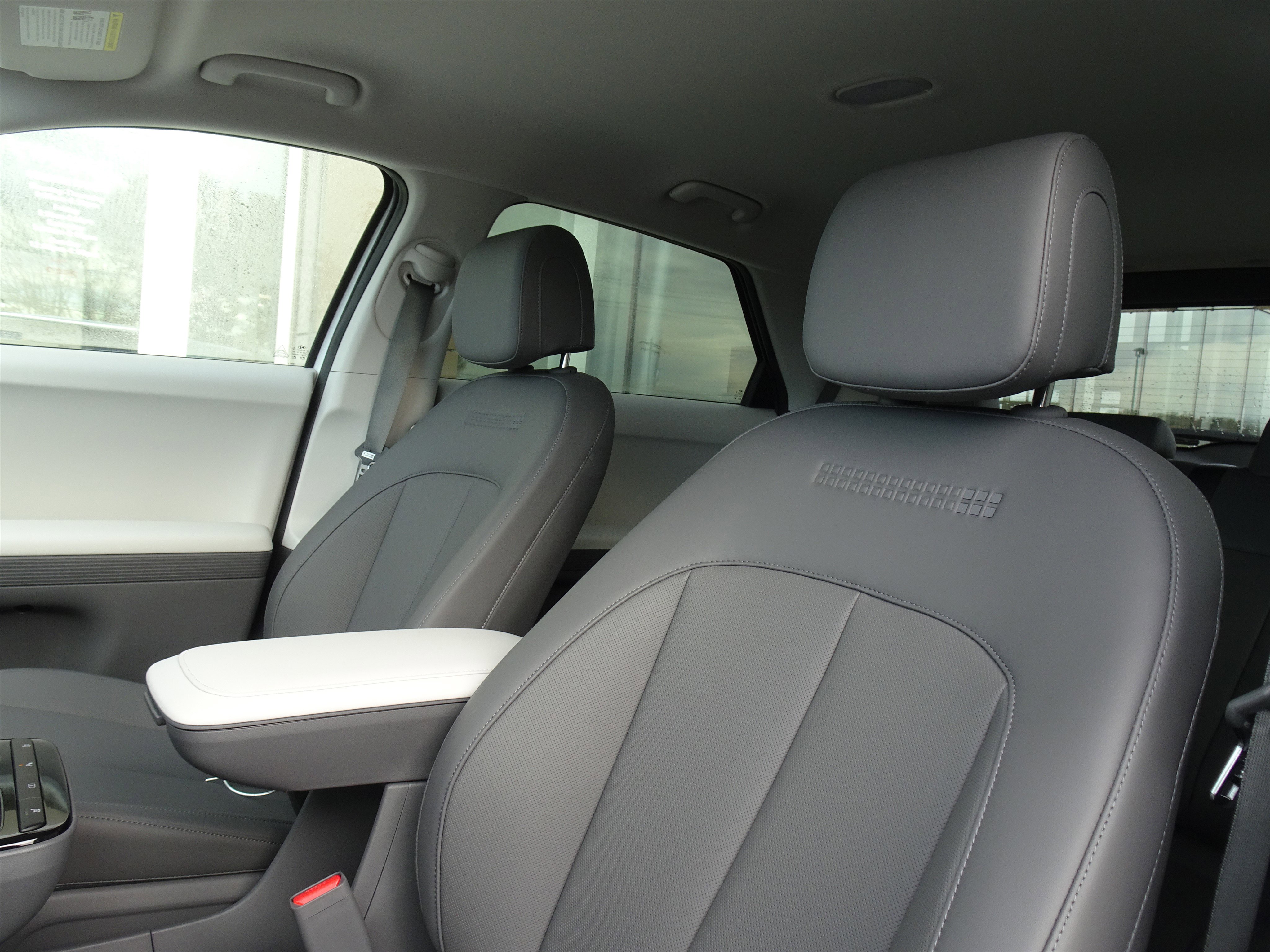 New 2026 Hyundai Ioniq 5 SEL image 11