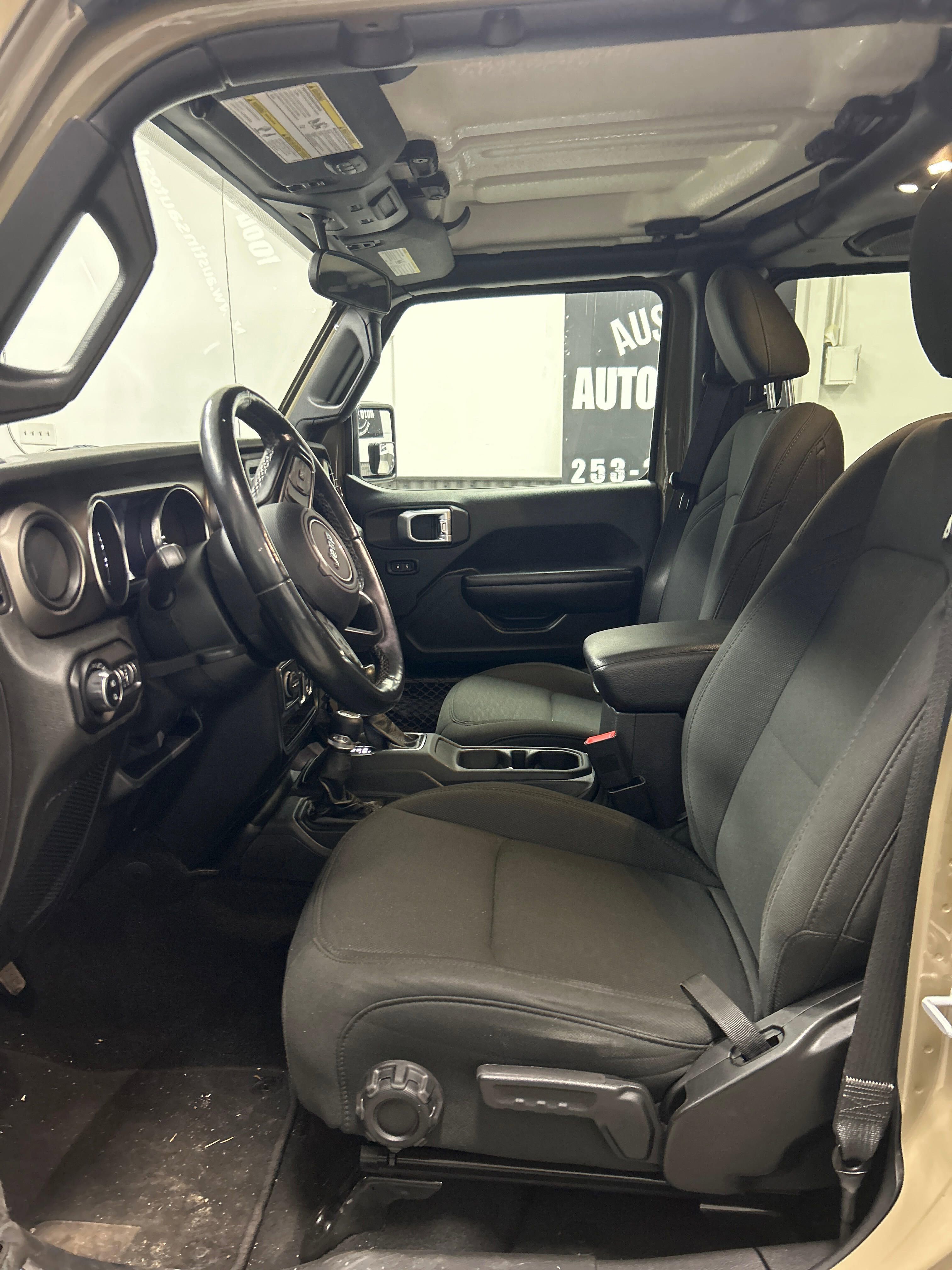 Used 2020 Jeep Gladiator Sport w/ Technology Group AWD/4WD image 8