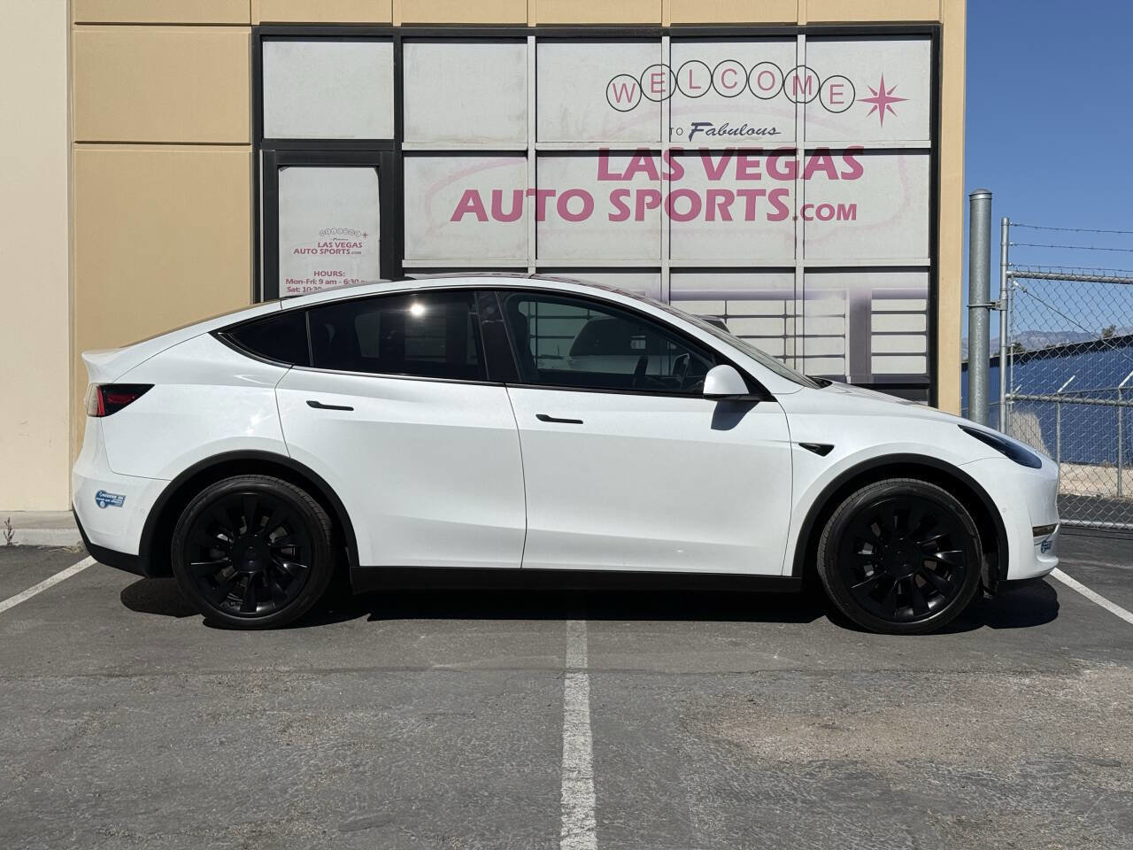 Used 2021 Tesla Model Y Long Range AWD/4WD image 6