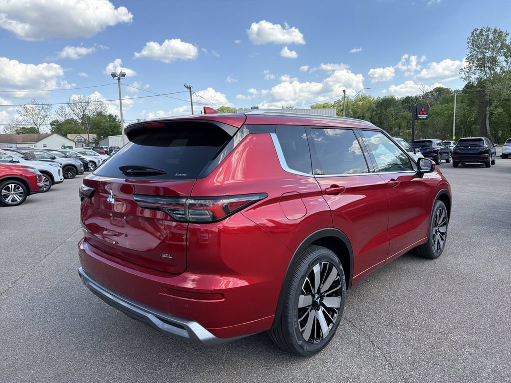New 2026 Mitsubishi Outlander SEL AWD/4WD image 4