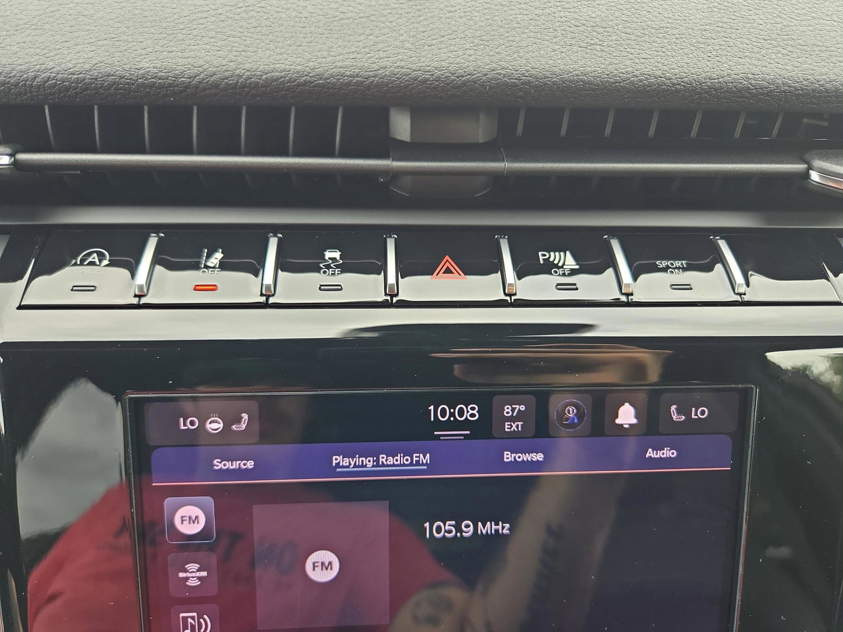 New 2025 Jeep Grand Cherokee L Altitude image 18