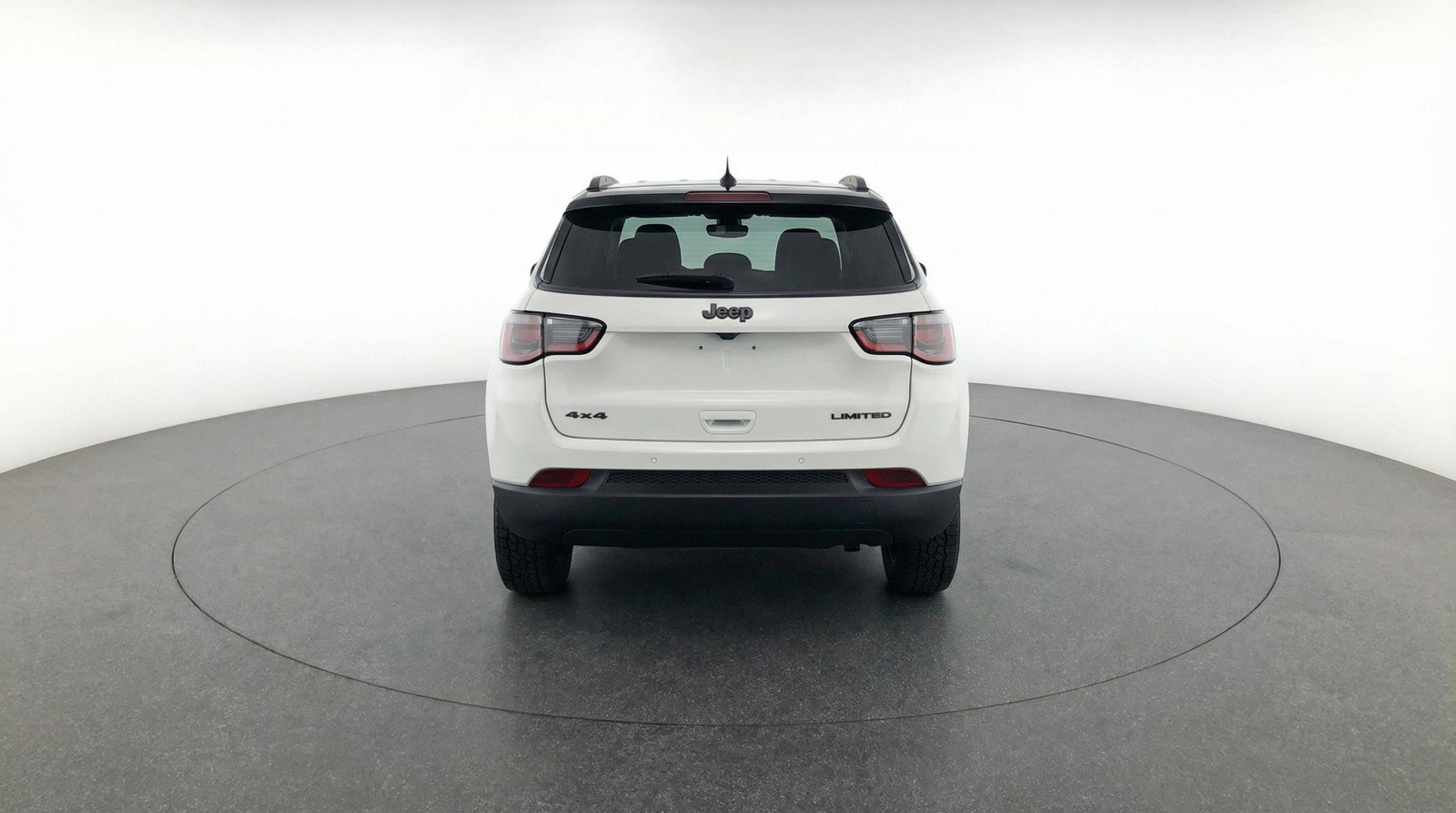 Used 2025 Jeep Compass Trailhawk AWD/4WD image 7