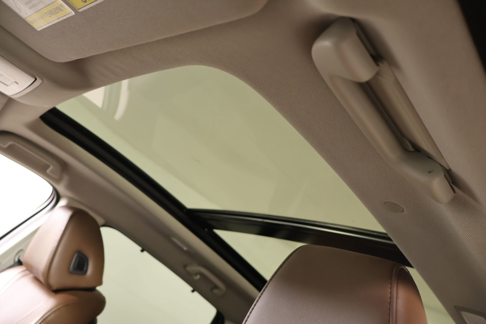 Used 2024 Acura MDX SH-AWD w/ Technology Package image 16