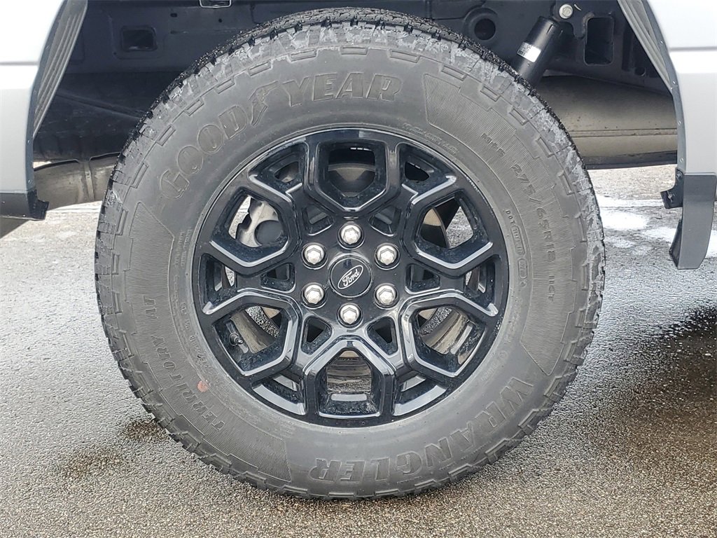 Used 2025 Ford F150 XLT w/ Equipment Group 302A MID image 5