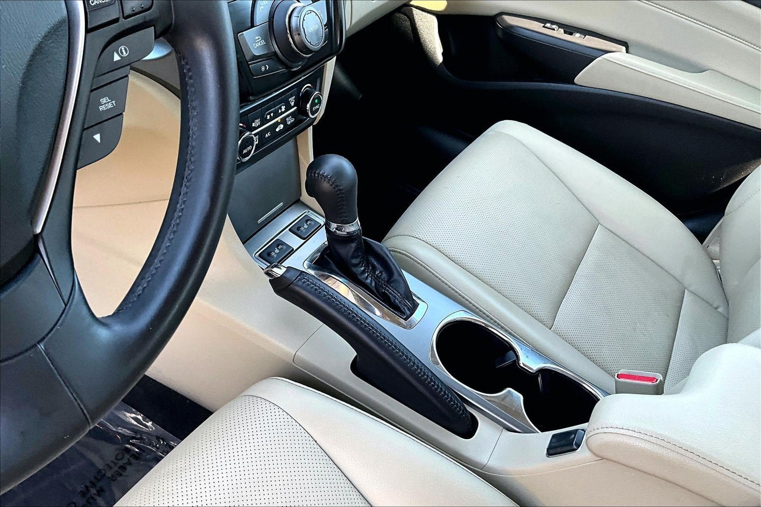 Used 2015 Acura ILX w/ Technology Package FWD image 15