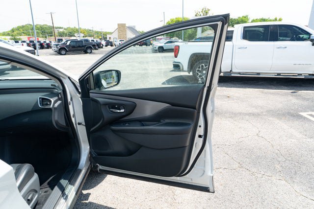 Used 2023 Nissan Murano SL w/ SL Moonroof Package FWD image 15