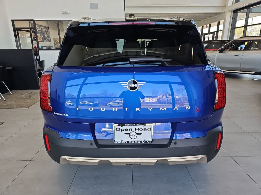 Certified 2025 MINI Cooper Countryman S image 8