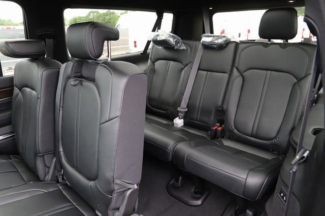 New 2024 Jeep Grand Wagoneer L 4WD w/ Convenience Group III image 26