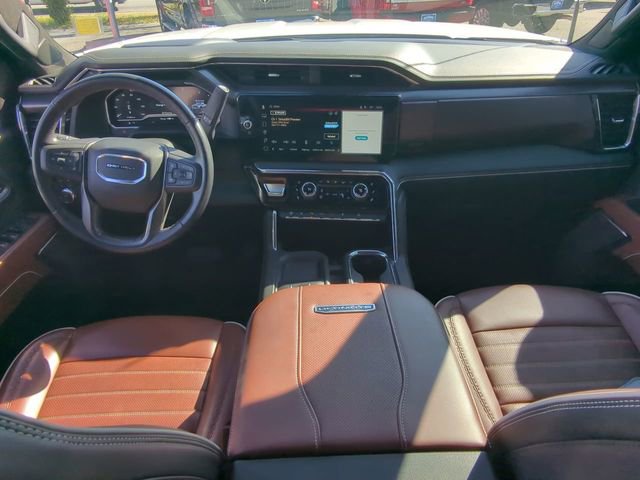 Used 2025 GMC Sierra 2500 Denali Ultimate image 16