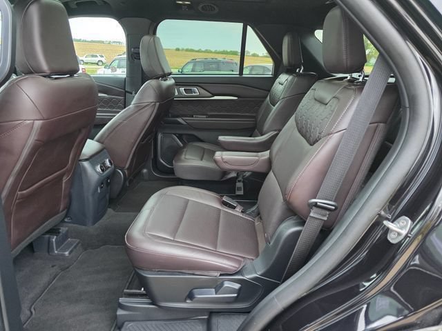 Used 2025 Ford Explorer Platinum w/ LUX Leather Package AWD/4WD image 40