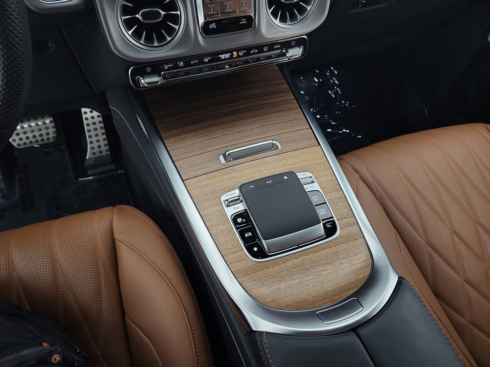 Certified 2025 Mercedes-Benz G 63 AMG 4MATIC image 11
