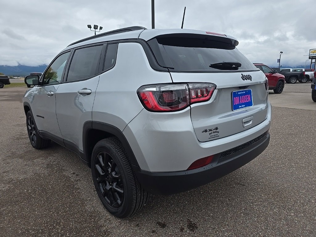 New 2026 Jeep Compass Latitude image 5