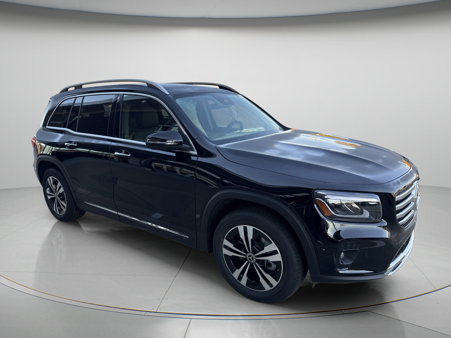 New 2026 Mercedes-Benz GLB 250 image 6