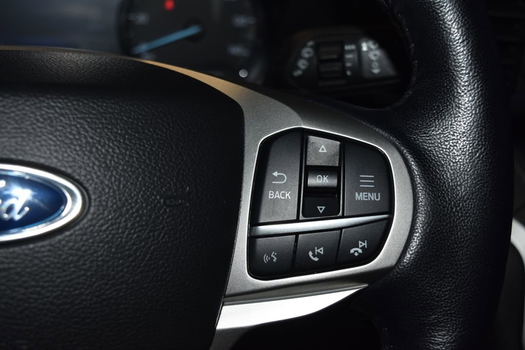 Used 2022 Ford Explorer XLT w/ Equipment Group 202A AWD/4WD image 9