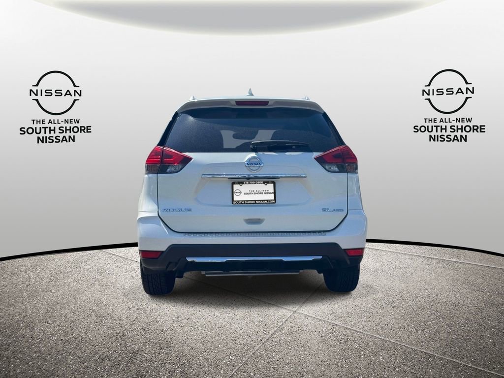 Used 2017 Nissan Rogue SL AWD/4WD image 6