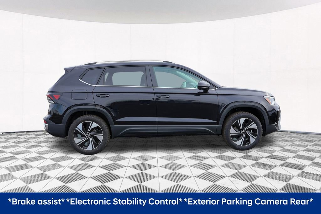 Used 2025 Volkswagen Taos SE image 10