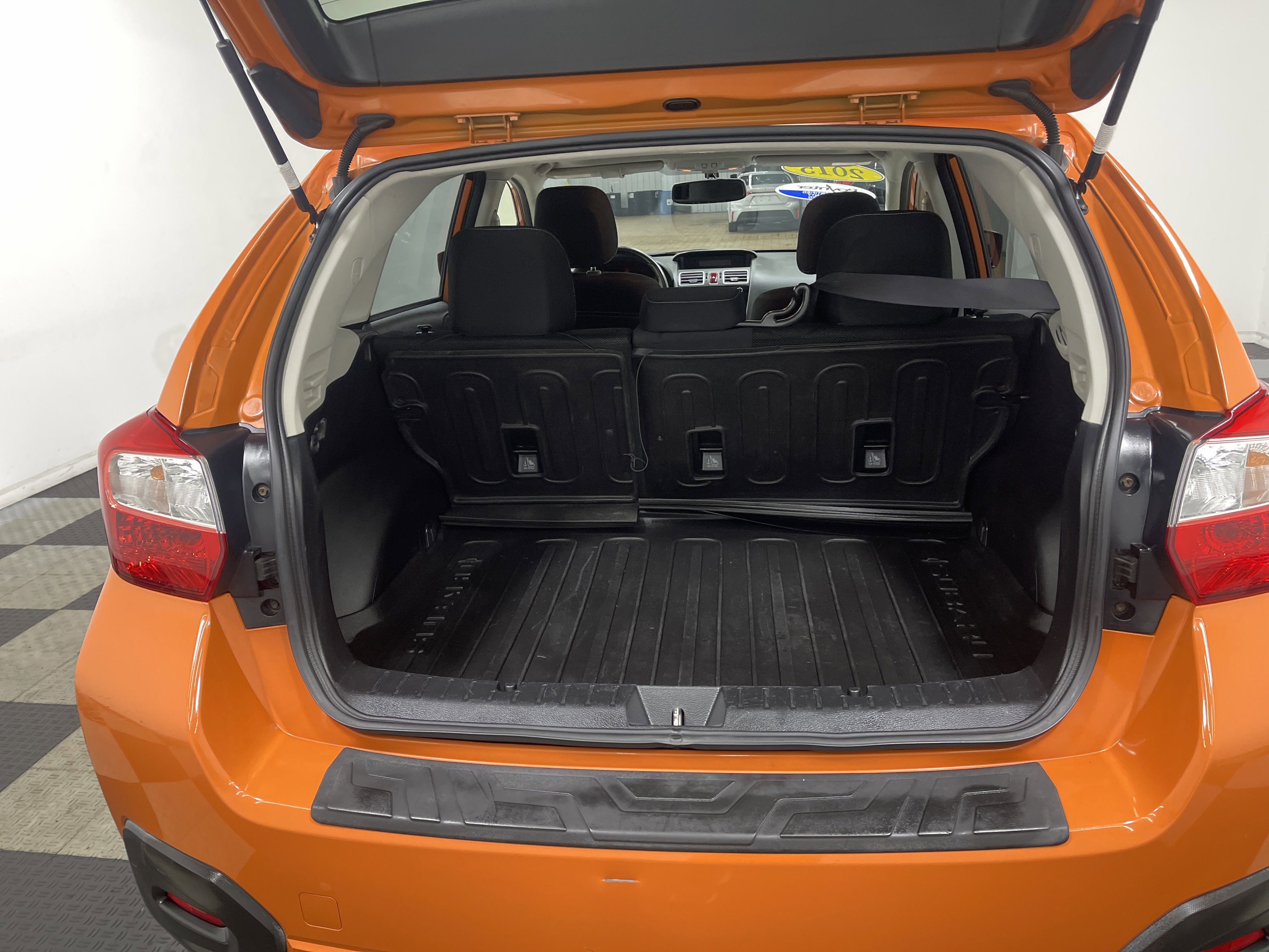 Used 2015 Subaru Crosstrek 2.0i Premium w/ Moonroof Package image 18