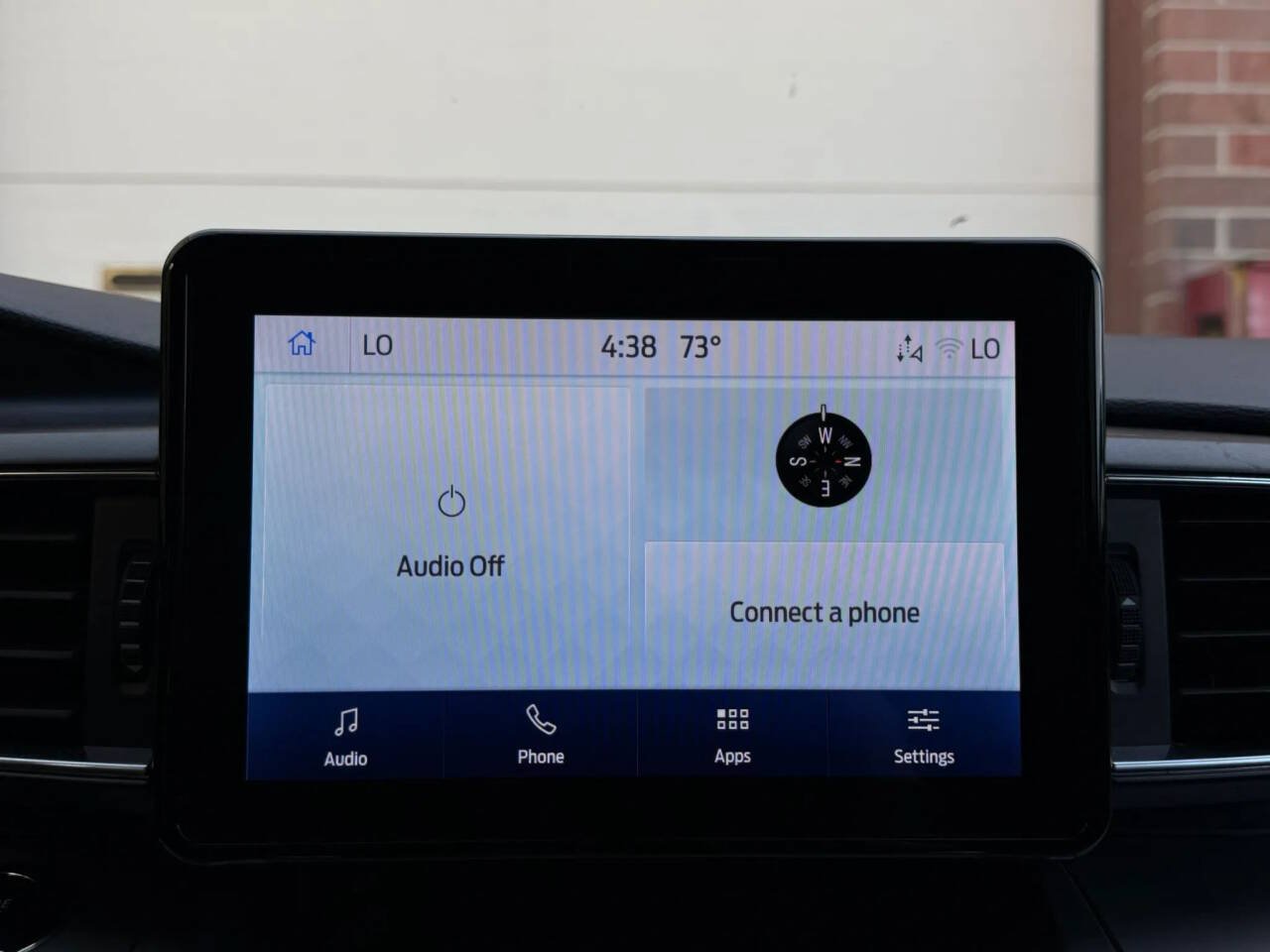 Used 2022 Ford Explorer XLT w/ Equipment Group 202A AWD/4WD image 8