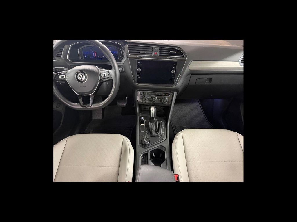 Used 2020 Volkswagen Tiguan SEL w/ Tiguan Two-Row MDO Package AWD/4WD image 13