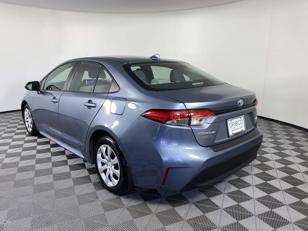 Used 2025 Toyota Corolla LE FWD image 6