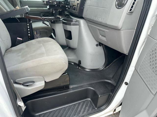 Used 2012 Ford E-250 and Econoline 250 w/ PWR Group image 11