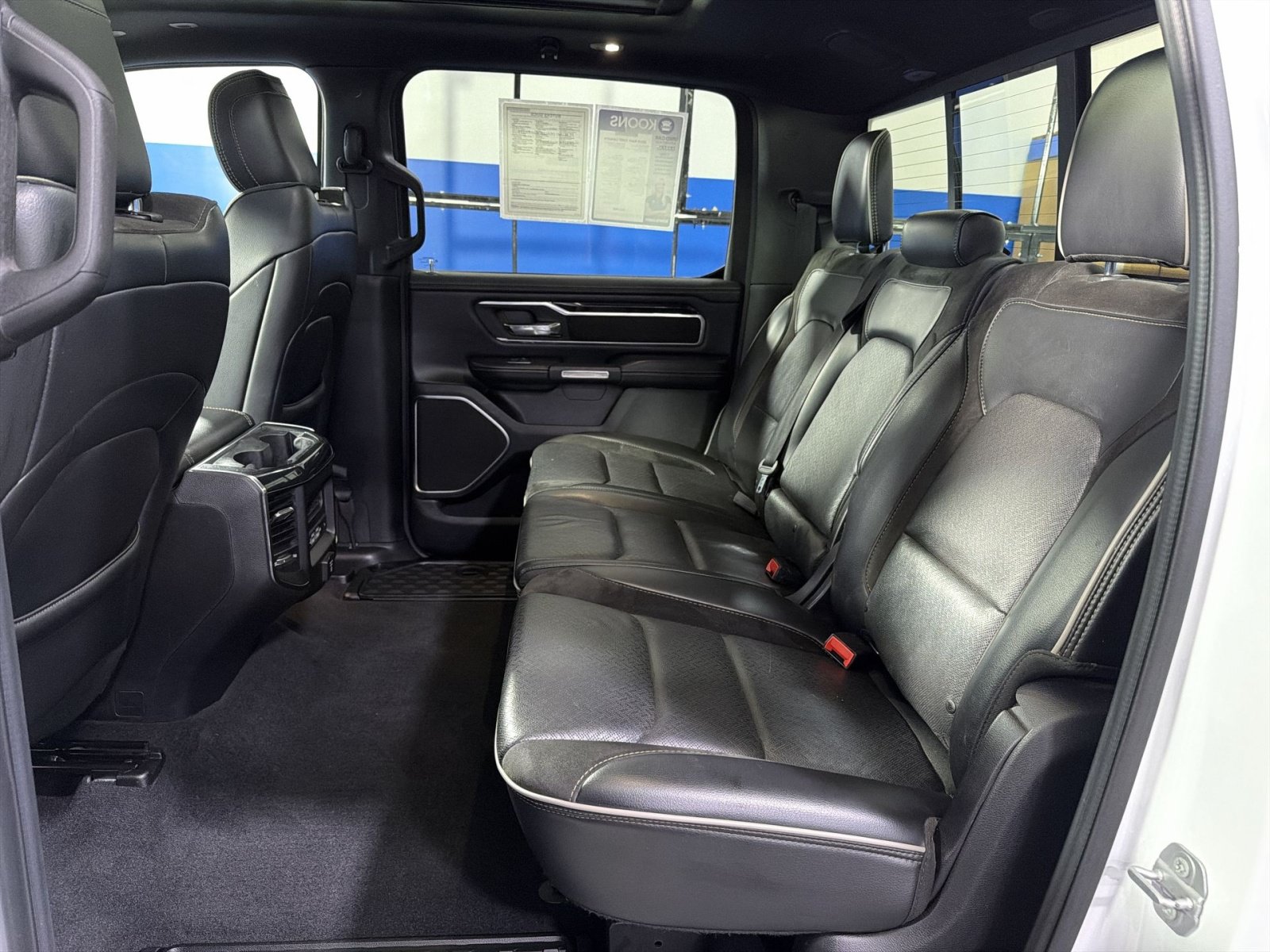 Used 2019 RAM 1500 Laramie AWD/4WD image 28