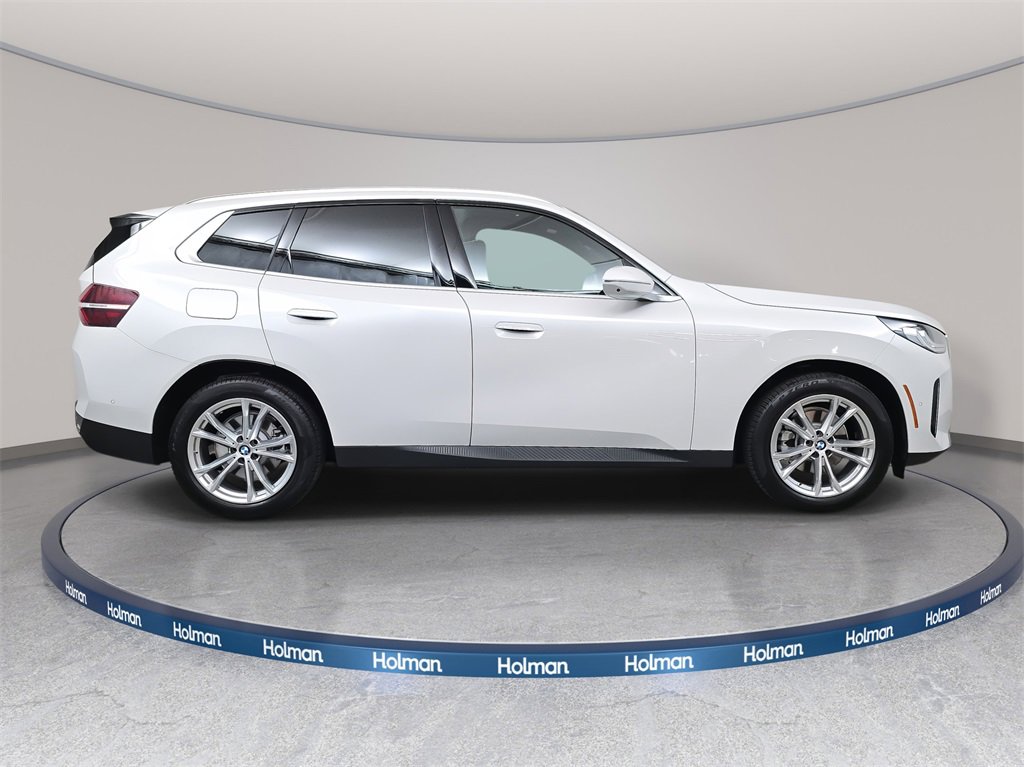 Used 2025 BMW X3 xDrive30i w/ Premium Package image 5