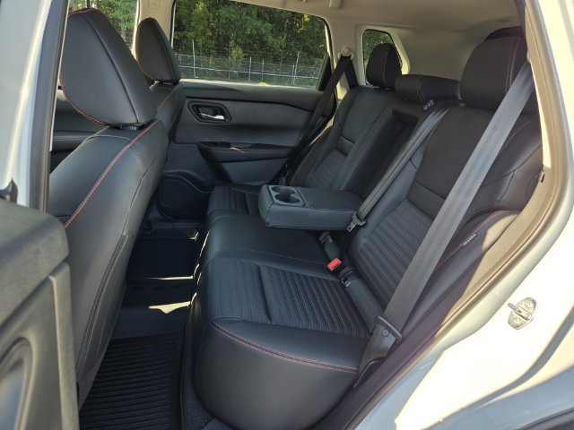 New 2026 Nissan Rogue SV AWD/4WD image 10