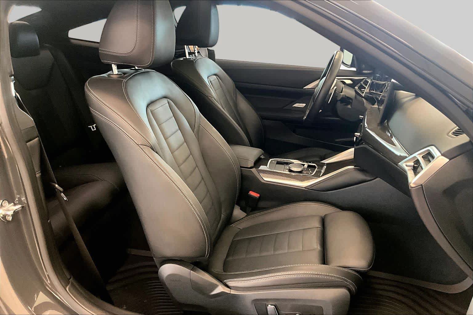 Used 2025 BMW M440i Coupe w/ Premium Package RWD image 8