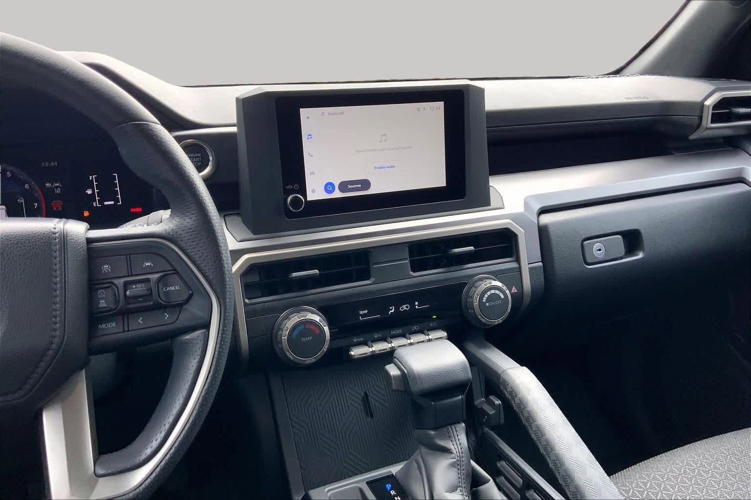 Used 2025 Toyota 4Runner SR5 AWD/4WD image 7