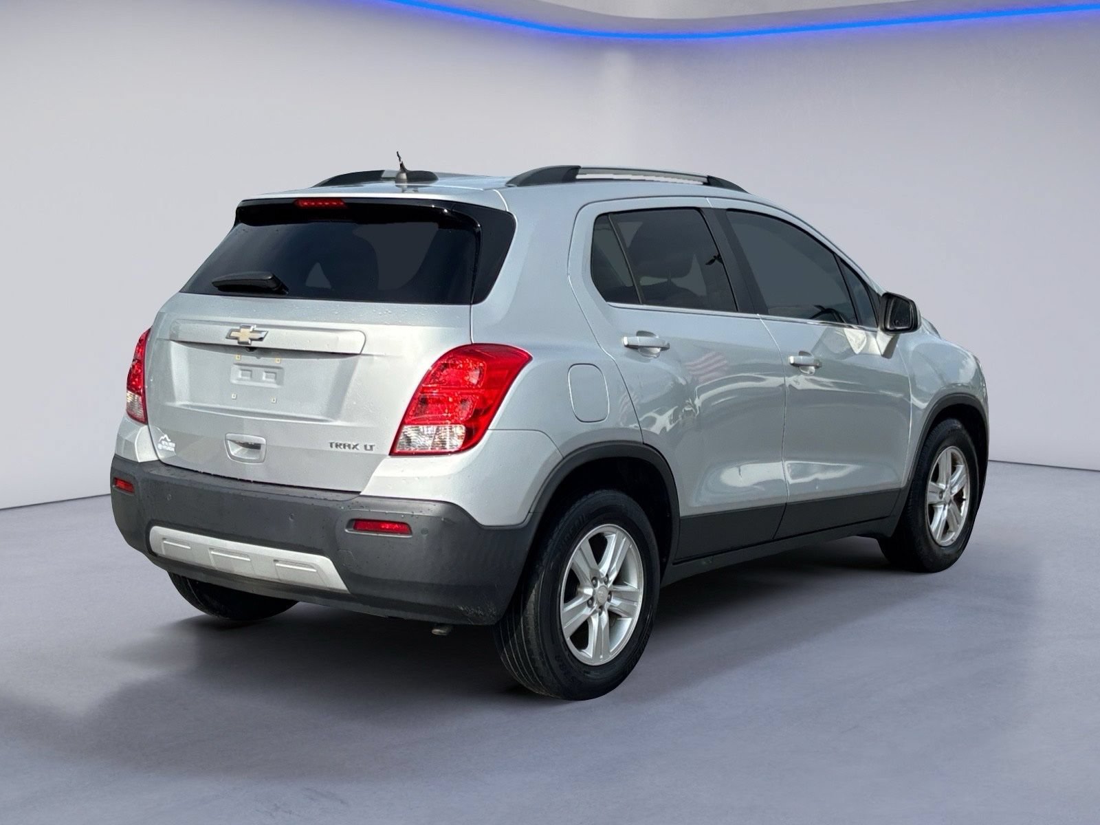 Used 2016 Chevrolet Trax LT w/ LT Convenience Package FWD image 3