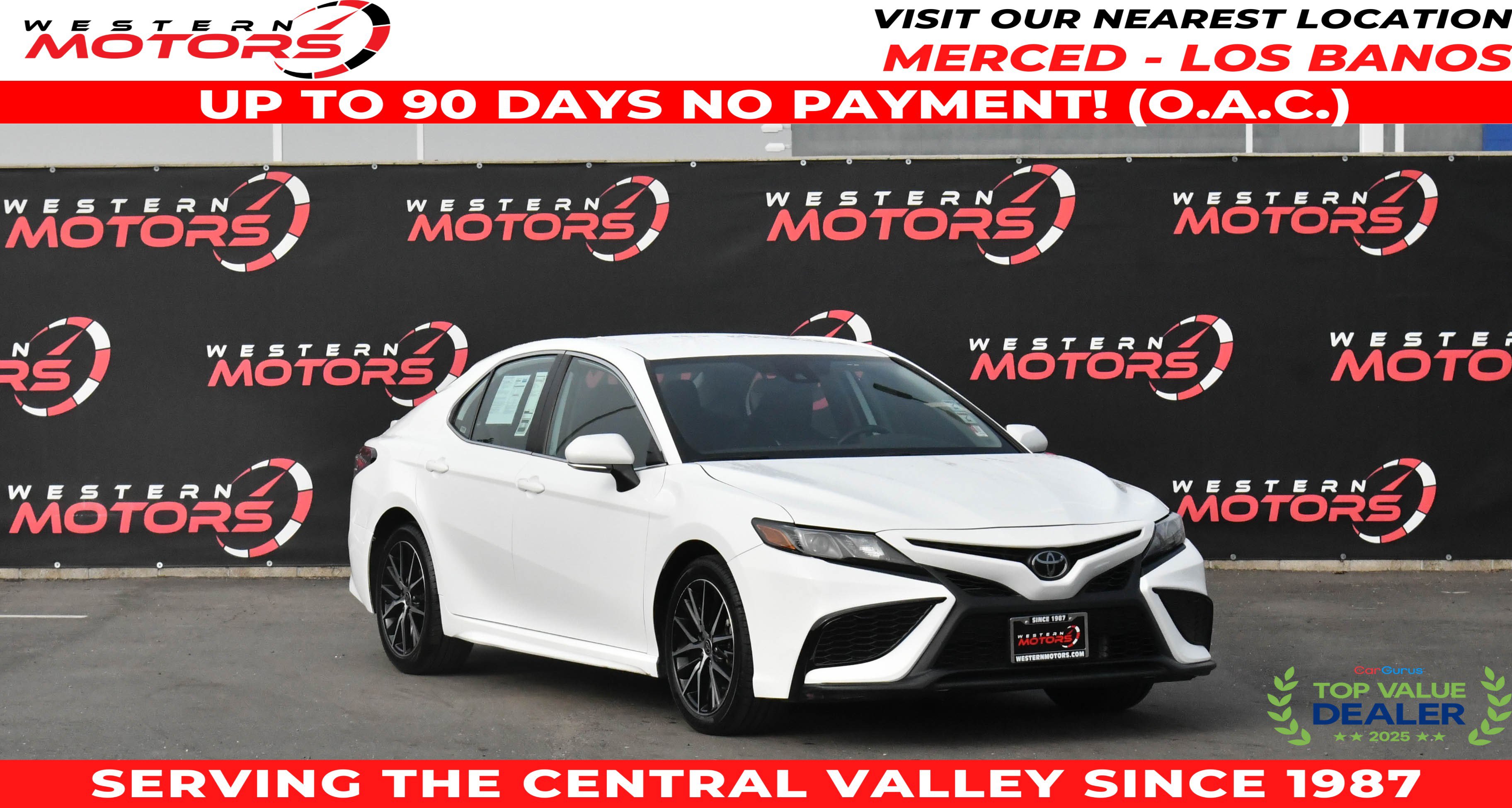 Used 2024 Toyota Camry SE image 1