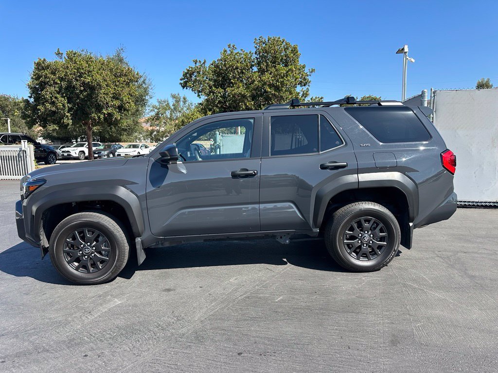 Used 2025 Toyota 4Runner SR5 AWD/4WD image 2