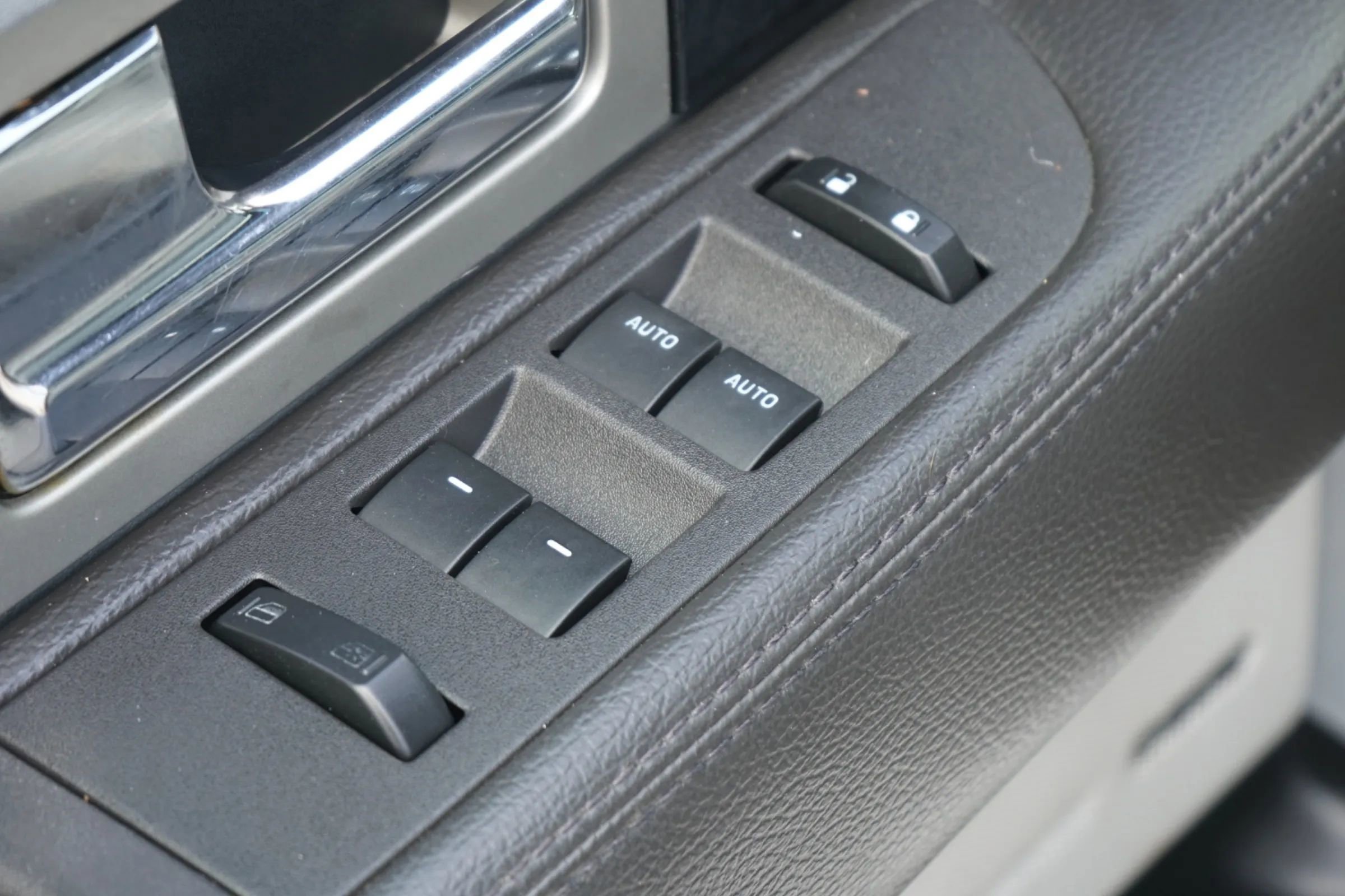 Used 2012 Ford F150 Platinum RWD image 26
