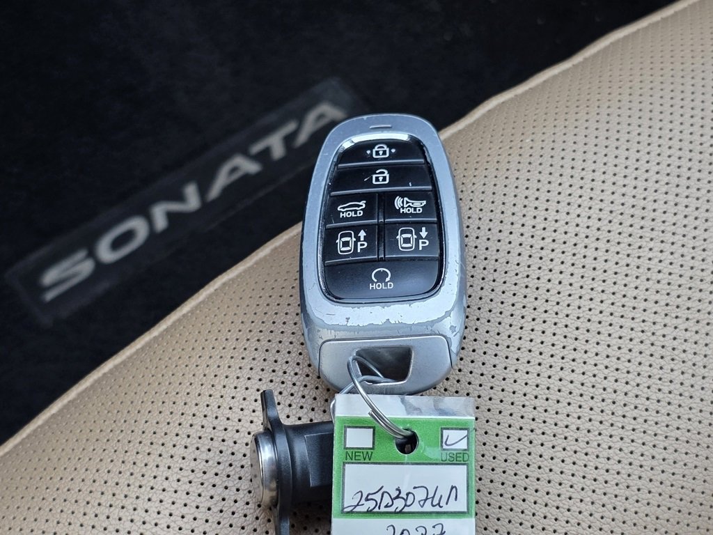 Used 2022 Hyundai Sonata Limited image 35