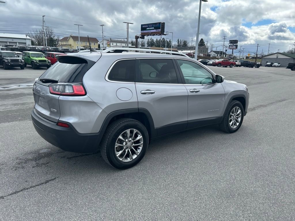 Used 2019 Jeep Cherokee Latitude Plus w/ Comfort/Convenience Group image 7