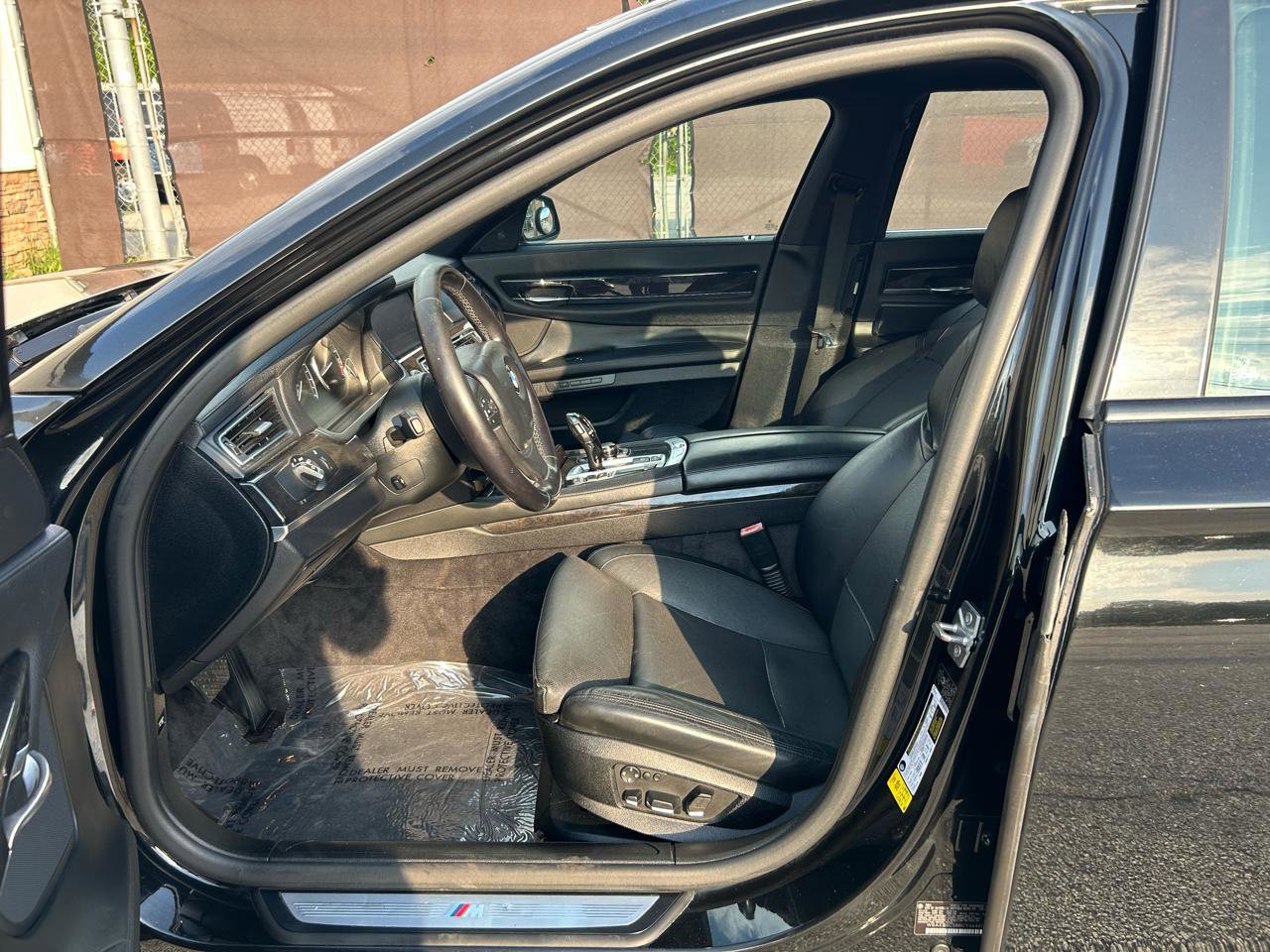 Used 2011 BMW 750Li RWD image 8