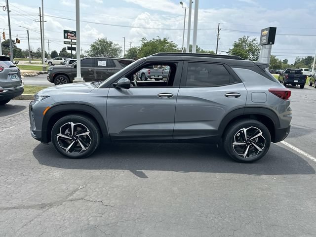 Certified 2022 Chevrolet TrailBlazer RS w/ Technology Package FWD image 4