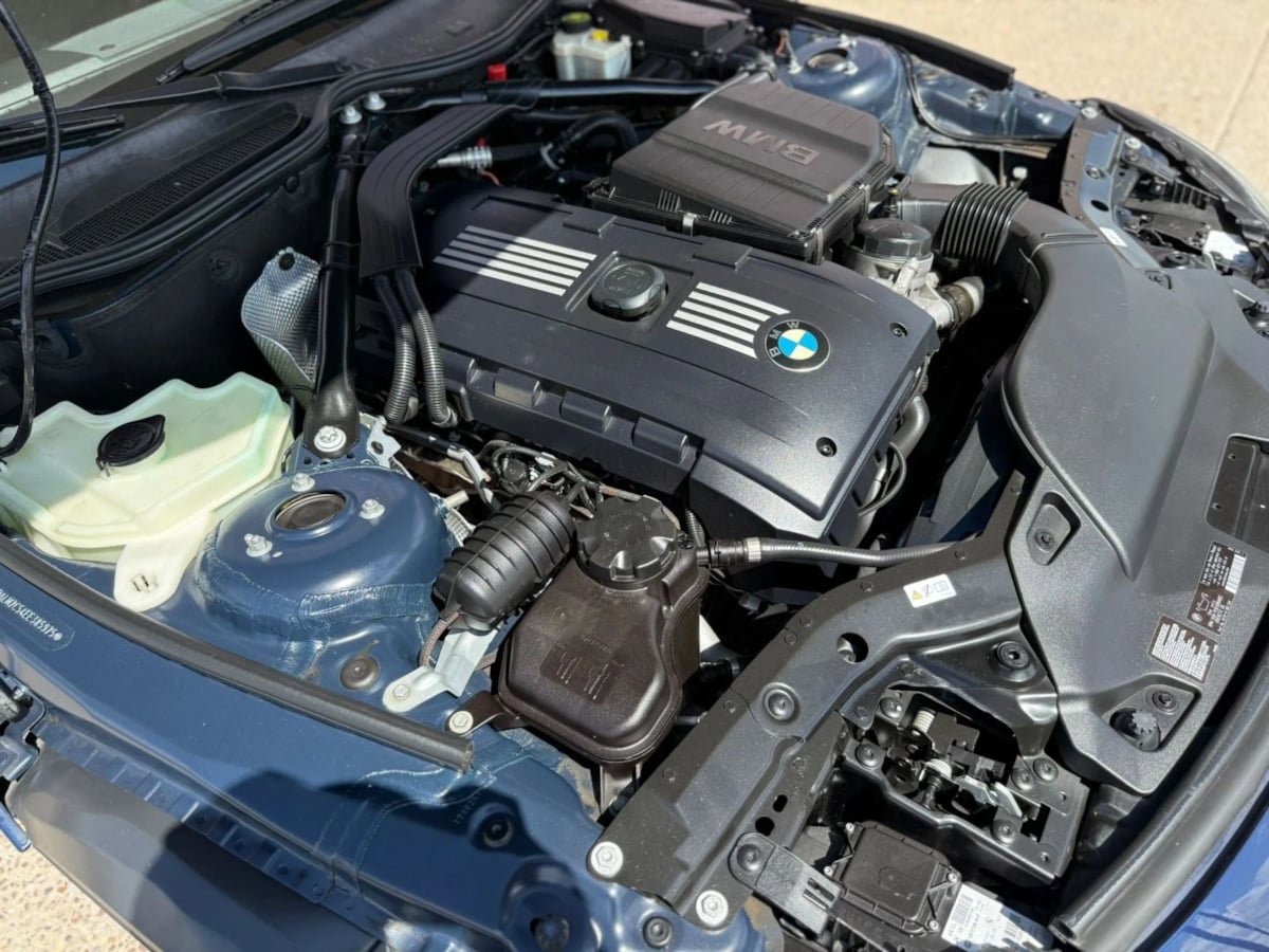 Used 2014 BMW Z4 sDrive35i RWD image 32