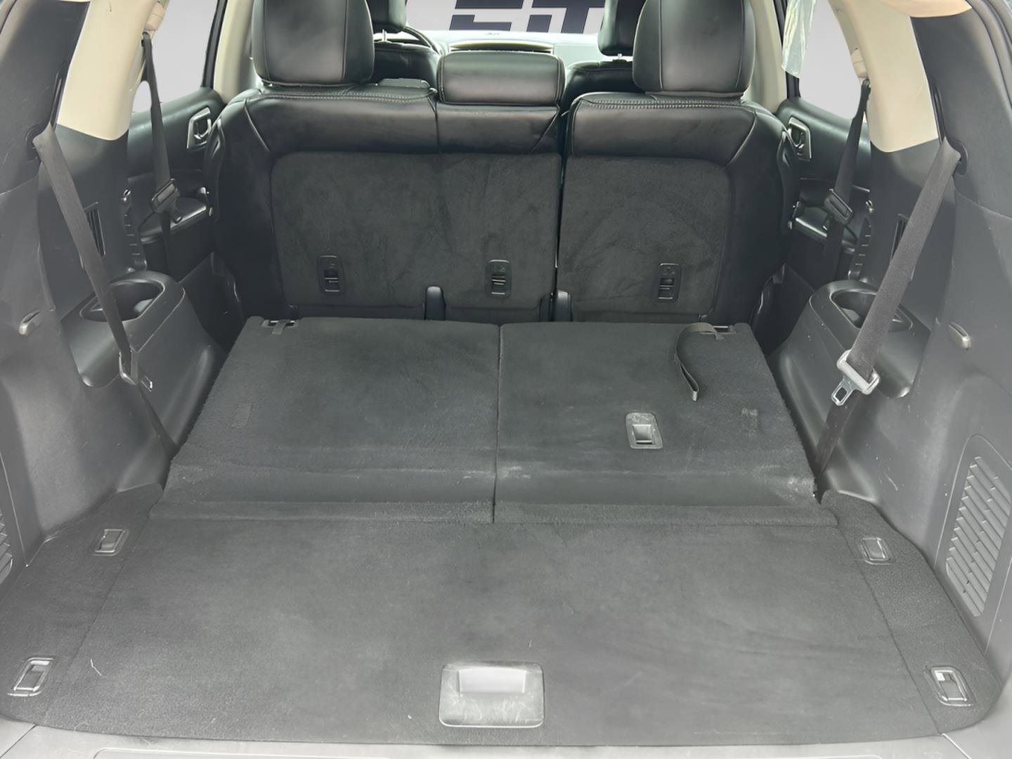 Used 2018 Nissan Pathfinder Platinum AWD/4WD image 11