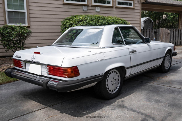 Used 1988 Mercedes-Benz 560 SL image 8
