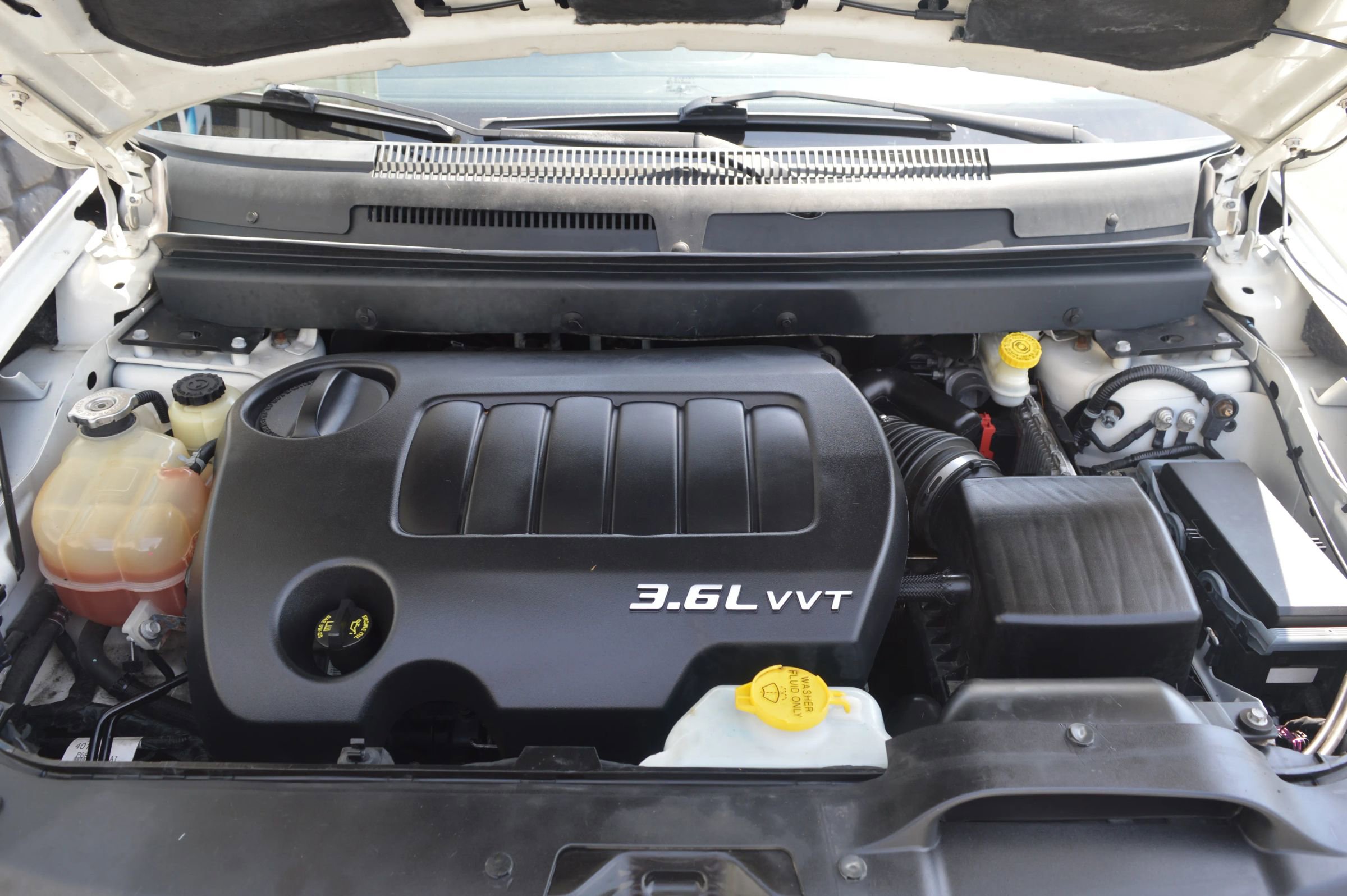 Used 2015 Dodge Journey R/T w/ Flexible Seating Group image 33