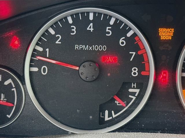 Used 2011 Nissan Pathfinder Silver w/ Protection Pkg image 14