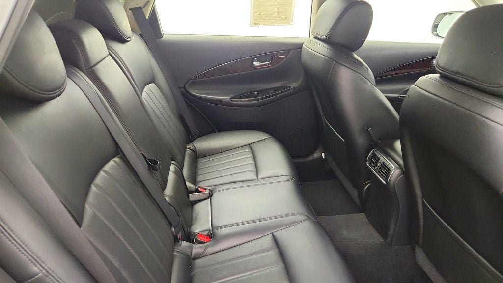 Used 2017 INFINITI QX50 AWD w/ Premium Plus Package image 23