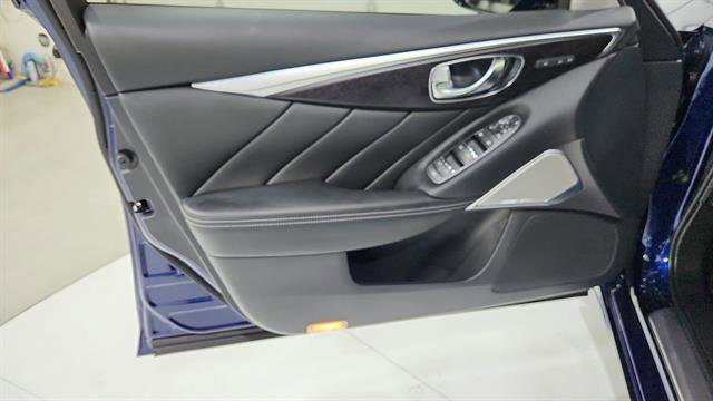 Used 2023 INFINITI Q50 Sensory image 22